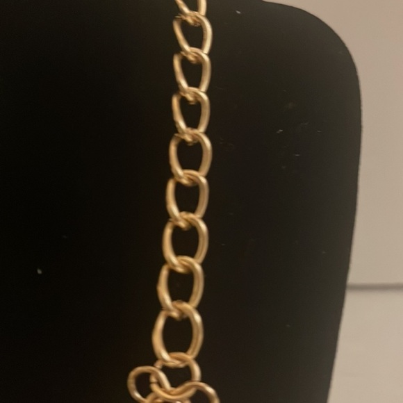 Black Necklace Set - Picture 3 of 5